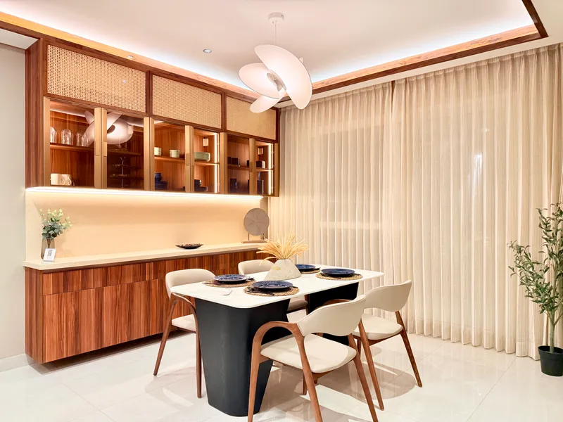 Delivered: Dining & crockery wall — AesthetiX